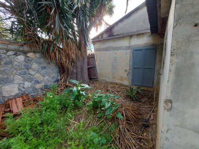  GIRNE - Alsancak, Freistehendes Haus zu verkaufen . 