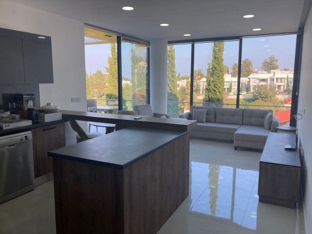 CIRNE - ALSANCAK PENTHOUSE ZU VERMIETEN 2+1. 