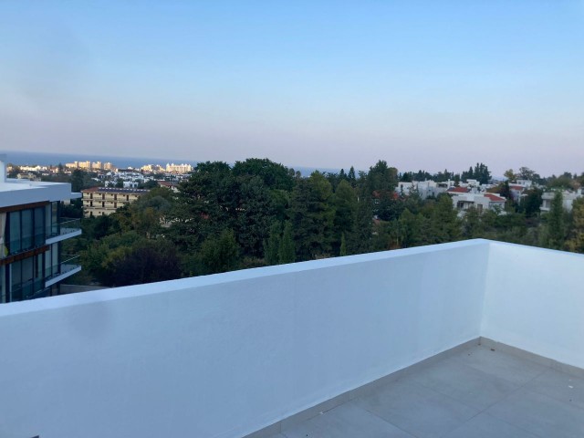 CIRNE - ALSANCAK PENTHOUSE ZU VERMIETEN 2+1. 