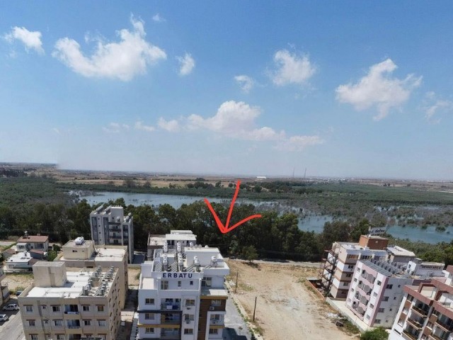 Penthouse zu verkaufen in Famagusta Zentrum 2+1 mit einer großen Terrasse