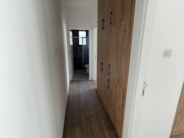 Girne - Alsancak, satılık yeni daire 2+1, Camelot Plajı'nın yanında