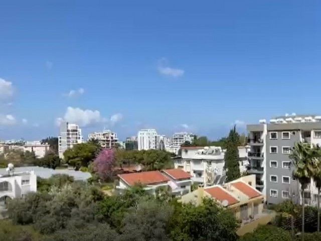 Kyrenia merkez apartment for sale 2+1 