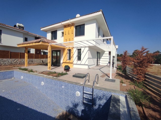 Kyrenia-Alsancak, 3+1 Luxusvilla zu verkaufen