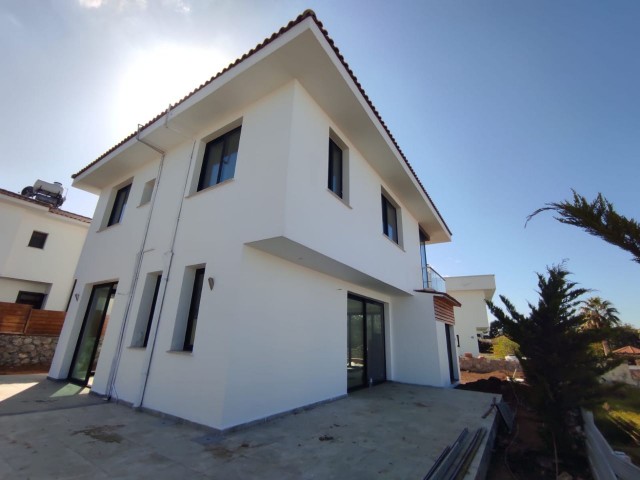 Girne-Alsancak,  4+1 satilik  lux villa