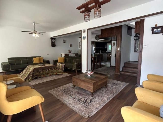 Famogusta, 3+1 villa with furniture and appliances for sale.  We speak Turkish, English, Russian. 