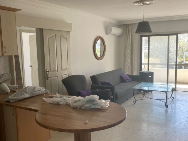 Kyrenia merkez apartment for rent 3+1 