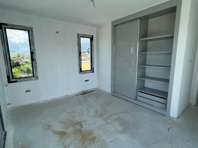 Girne merkezde satılık 4+1 lux villa