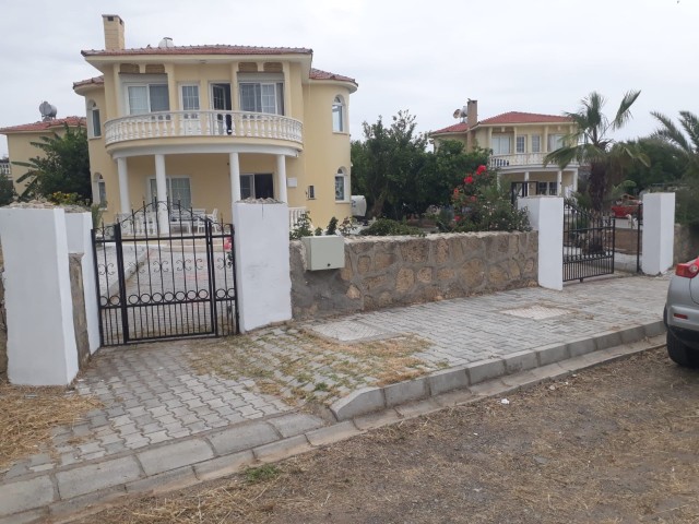 Kyrenia-Karsiyaka lux villa for sale 4+3