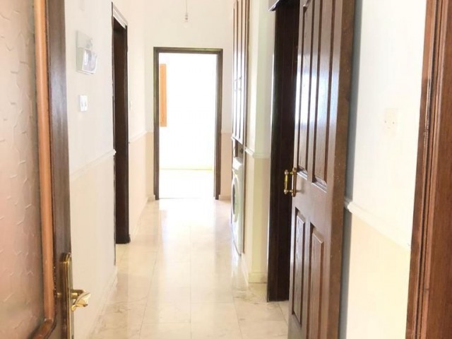 GIRNE CITY CENTER 3+1 FLAT FOR SALE. We speak English, Russian and Turkish 