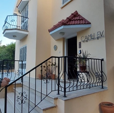 Kyrenia-Alsancak Villa zum Verkauf 3+1