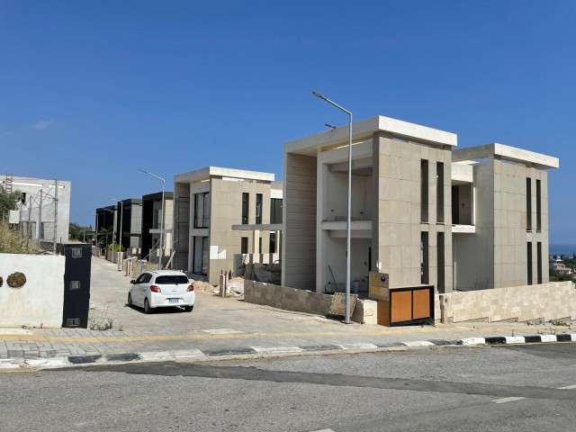 Kyrenia- Alsancak Luxusvilla 4+1 zu verkaufen