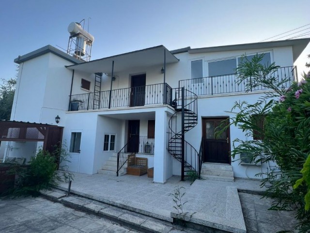 4+1 hübsche Villa mit Garten und Grillplatz in Çatalköy