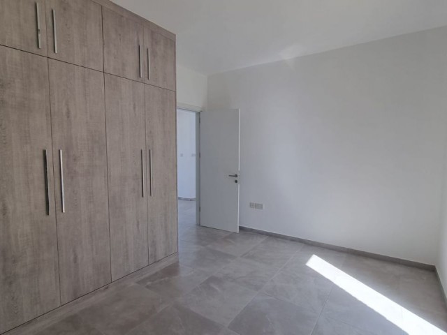 GIRNE - ESENEPE, SATILIK LUX VILLA 3+1 .  İngilizce, Türkçe, Rusça konuşuyoruz.