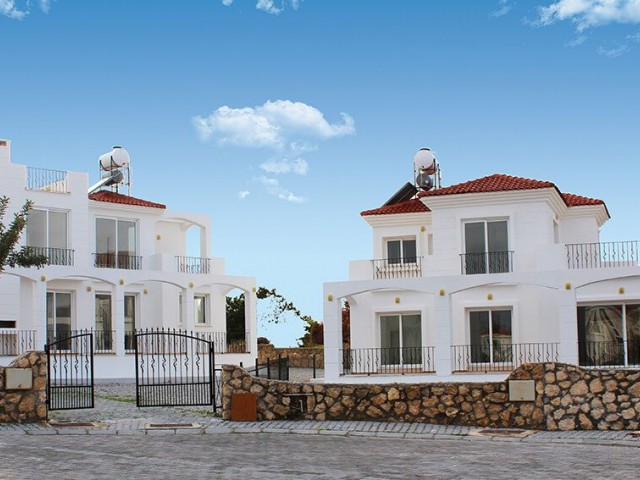 GIRNE KARSIYAKA 3+1 SATILIK VILLA. İngilizce, Türkçe, Rusça konuşuyoruz.