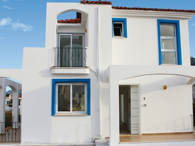 GIRNE KARSIYAKA 3+1 SATILIK VILLA. İngilizce, Türkçe, Rusça konuşuyoruz.