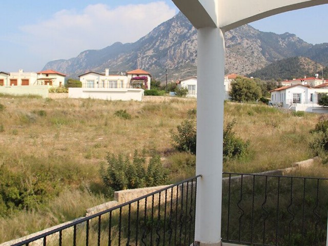 GIRNE KARSIYAKA 4+1 VILLA FOR SALE. We speak English, Turkish, Russian.