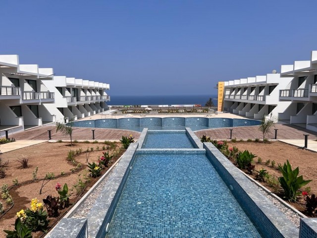 New studio 35 m2 is for sale in the Super complex PEARL ISLAND HOMES by the sea. We speak Turkish, Russian and English.