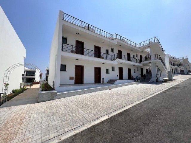 New studio 35 m2 is for sale in the Super complex PEARL ISLAND HOMES by the sea. We speak Turkish, Russian and English.