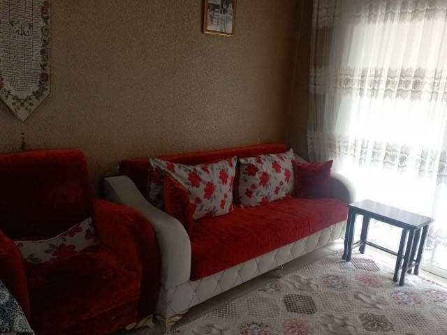 آپارتمان 2+1 برای فروش در گیرنه - لاپتا. ما ترکی، انگلیسی و روسی صحبت می کنیم.