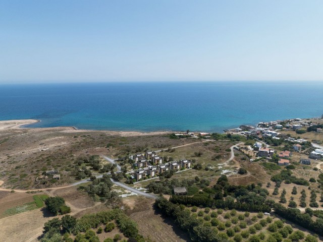 4+1 villa for sale in Kyrenia - Karşıyaka, only 100 meters from the sea!! Only 35% down payment is required. We speak Turkish, English and Russian.