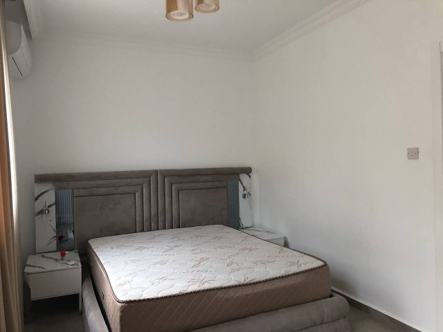 Girne - Alsancak'ta, 3+1 ikiz villa satılık. Mobilyalı, beyaz eşyalı, havuz, şömine, İngiliz okuluna 100 metre mesafede. Türkçe, Rusça ve İngilizce konuşuyoruz