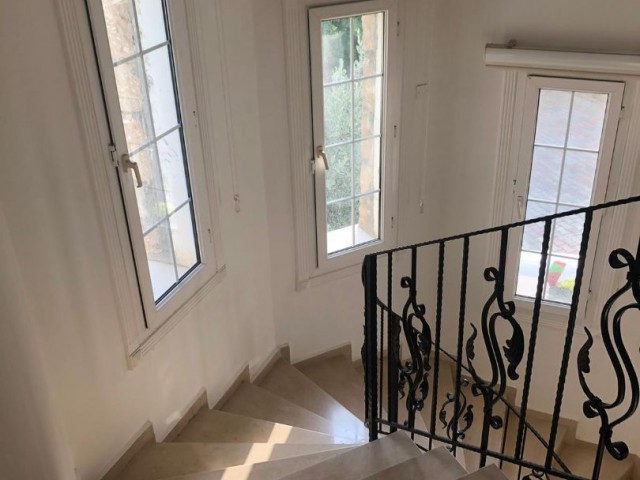 Kyrenia - Çatalköy, 3+1 villa with private large garden and pool for sale. Urgent sale.