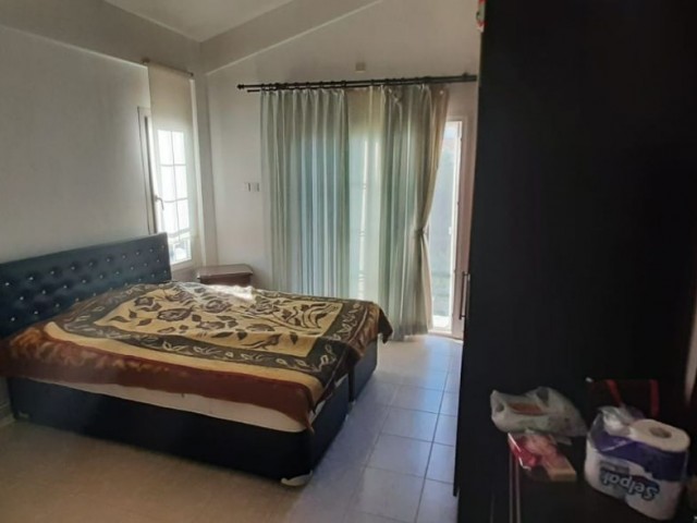 Duplex 3+1 Wohnung zum Verkauf mit herrlichem Garten in Kyrenia Bogaz