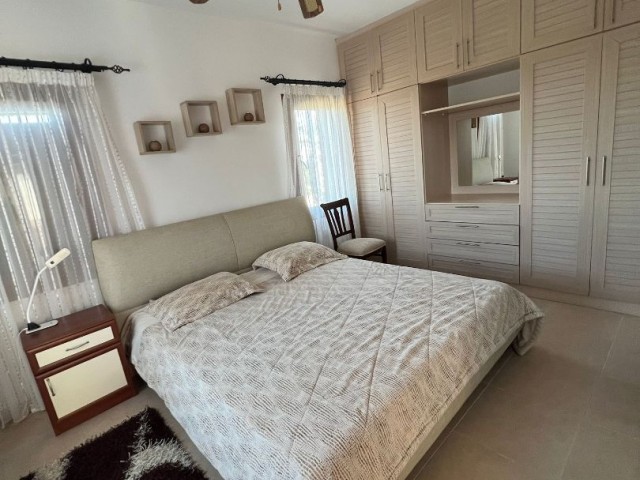 GIRNE - KARSIAYKA  KIRALIK VILLA 3+1.