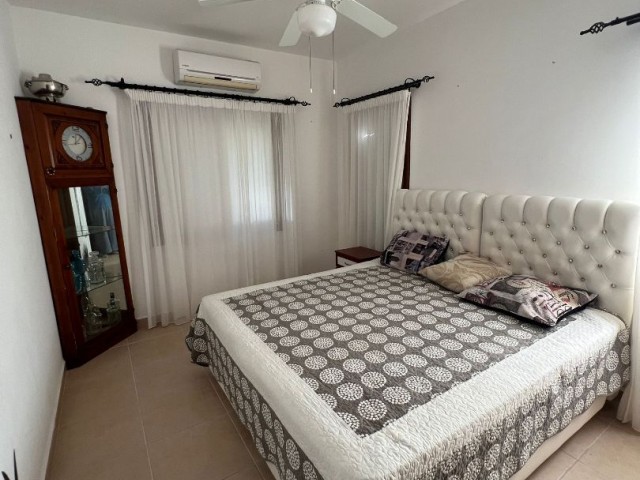 GIRNE - KARSIAYKA  KIRALIK VILLA 3+1.