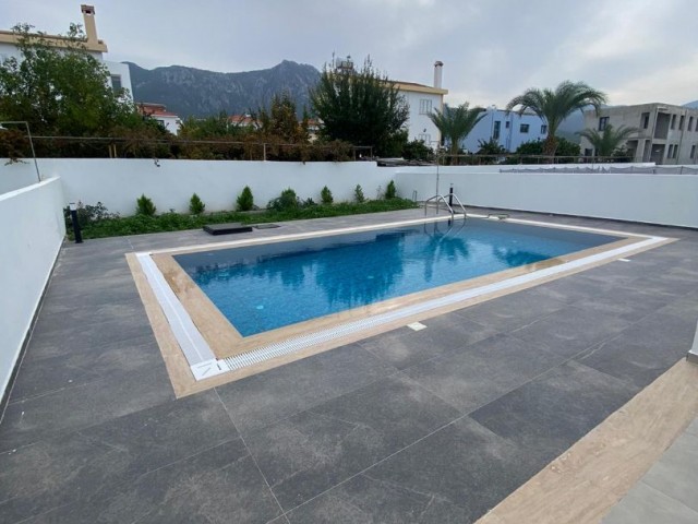 3+1 Villa zu vermieten in Kyrenia - Karaoğlanoğlu, mit neuen Möbeln, Geräten, Swimmingpool.