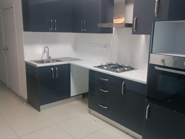 Opportunity 2+1 flat for sale in Kyrenia center