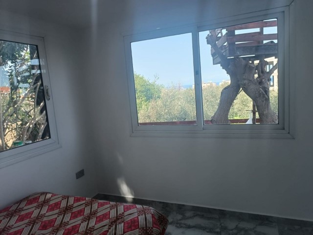 Ground floor 2+1 flat with garden for sale in Kyrenia Lapta