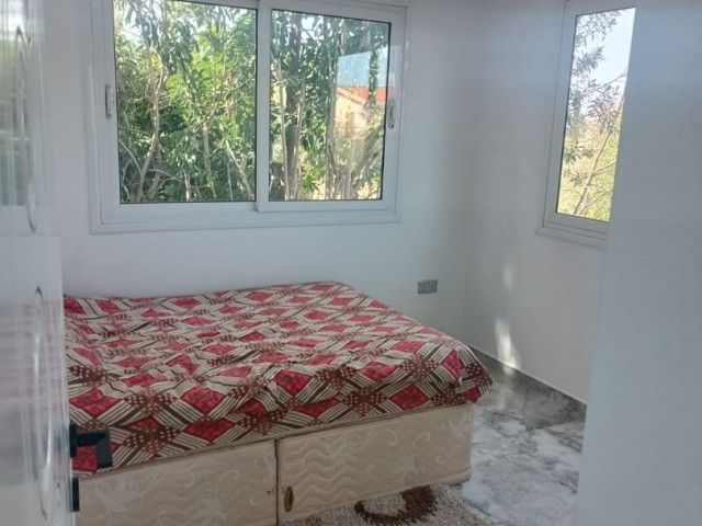 2+1-Wohnung im Erdgeschoss mit Garten zum Verkauf in Kyrenia Lapta