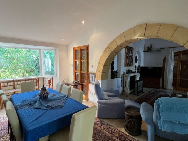 3 bedroom villa for sale in Karmi