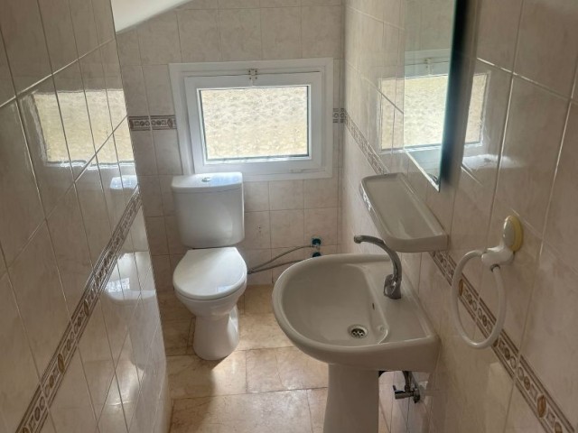 House 3+1 with view and pool for rent Yeşiltepe