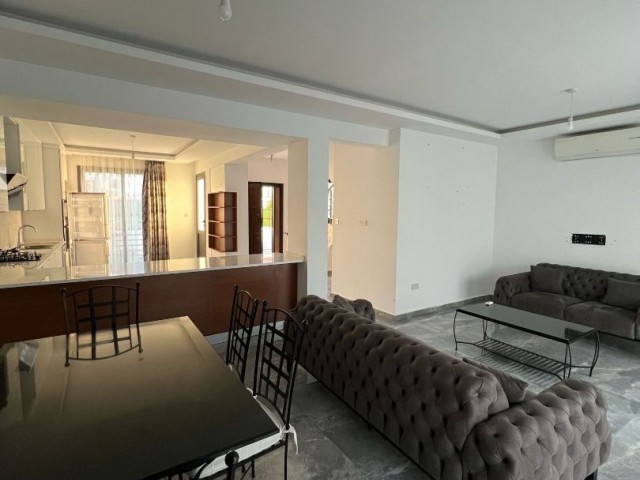 Vlla with 3 bedrooms and 2 bathrooms for rent in the picturesque location of Alsancak