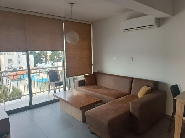 2+1 Penthouse zur Miete im Zentrum von Kyrenia