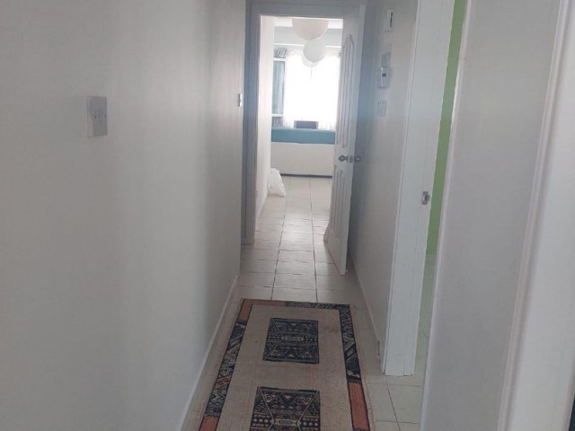 3+1 flat for sale in Alsancak residential area, with swimming pool on site, flat area 115m2