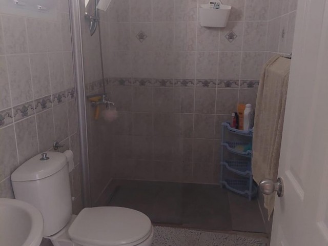 3+1 flat for sale in Alsancak residential area, with swimming pool on site, flat area 115m2