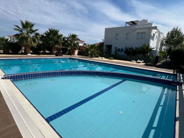 In Esentepe, a 2+1 apartment is available for daily rent. Just 2 minutes to the sea.