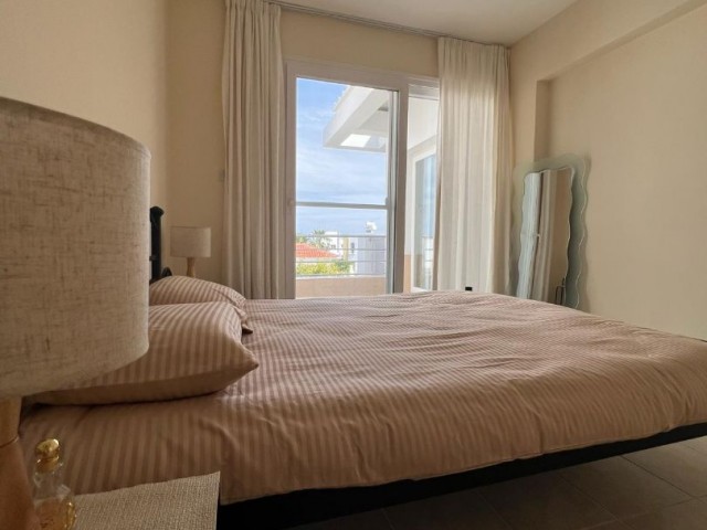 In Esentepe, a 2+1 apartment is available for daily rent. Just 2 minutes to the sea.