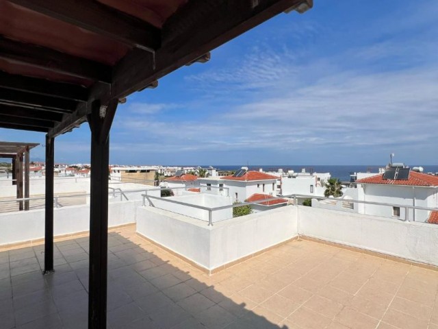 In Esentepe, a 2+1 apartment is available for daily rent. Just 2 minutes to the sea.