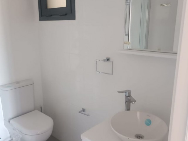 Penthouse flat for sale in a newly completed site in Güzelyurt Kalkanlı