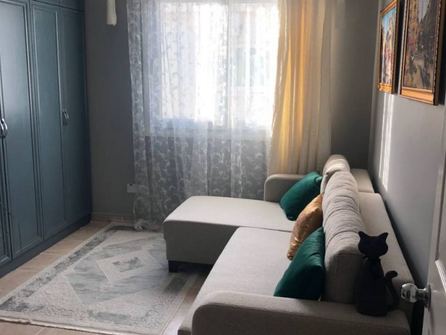 Zu verkaufen Wohnung - Penthouse 3+1 Çatalköy - Kyrenia. (Türkisch Englisch Russisch)