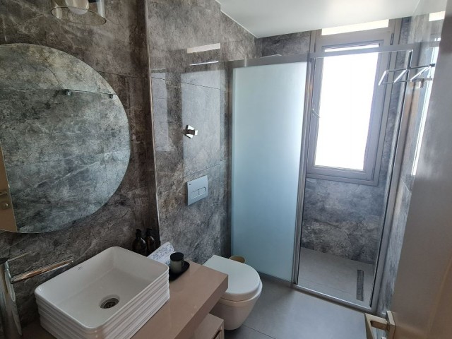2+1 Wohnung zum Verkauf in einer prestigeträchtigen Residenz in Kyrenia