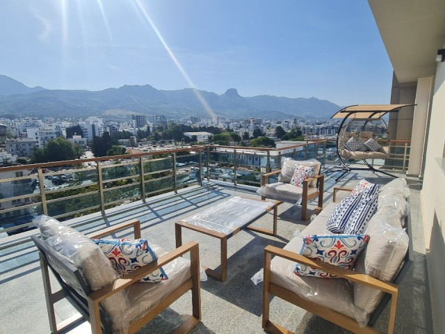 2+1 flat for sale in a prestigious residence in Kyrenia