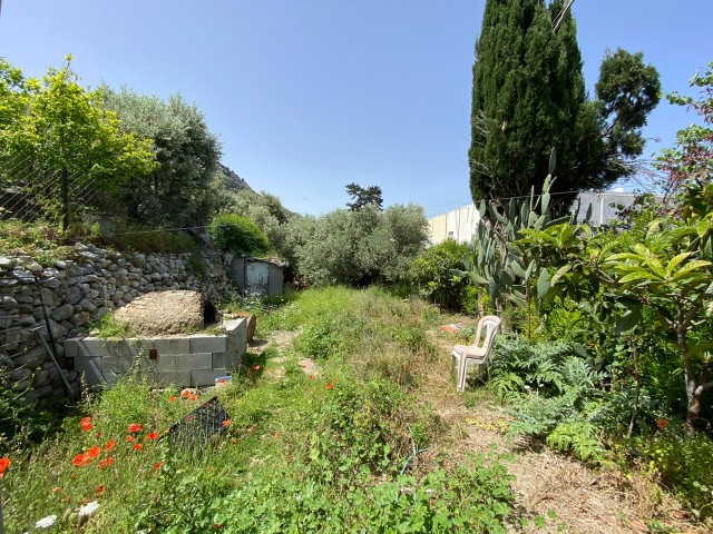 2+1 Einfamilienhaus zum Verkauf in Girne Karşıyaka