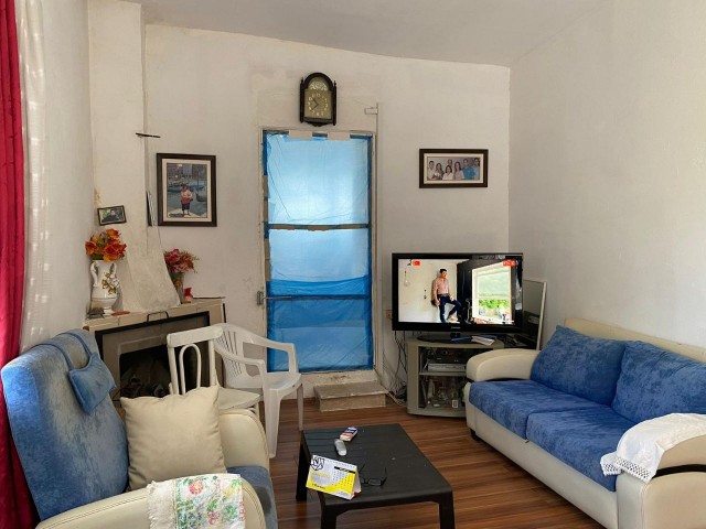 2+1 detached house for sale in Girne Karşıyaka