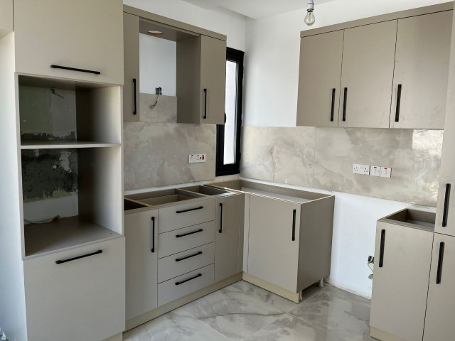 Newly completed seafront 2+1 flat for sale in the center of Kyrenia.