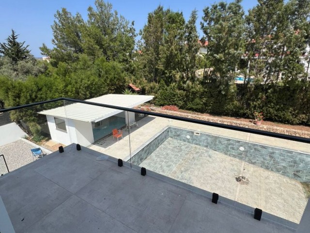 Luxurious 5+1 villa for sale in the Chatalkoy area.